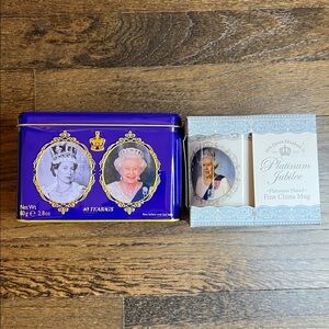 NWT Queen Elizabeth Tea Bundle •Platinum Jubilee China Mug & Breakfast Tea Tin